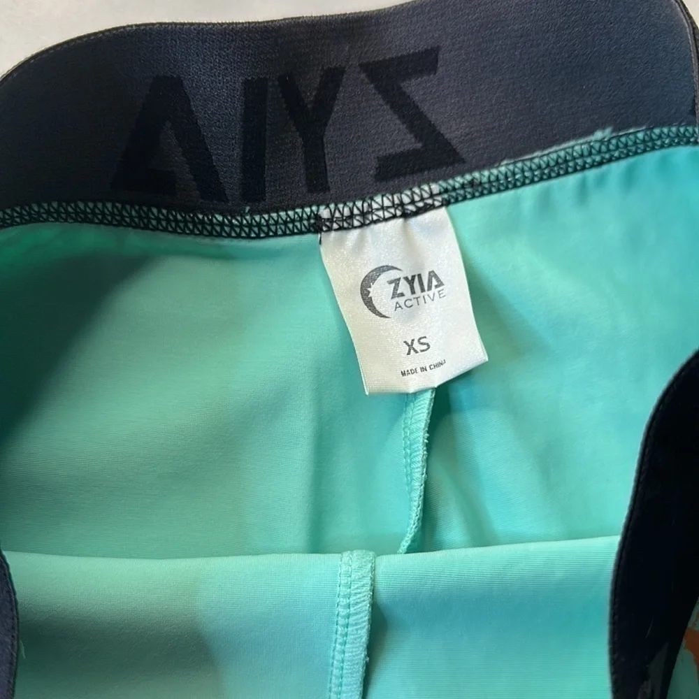ZYIA Active Women’s Shorts Aqua & Copper Light Weight & Tight Shorts XS